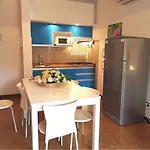 דירה In 35340 ביביונה
